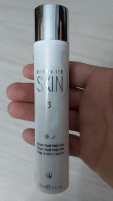 Çizgi ve kırışıklı karşıtı serum